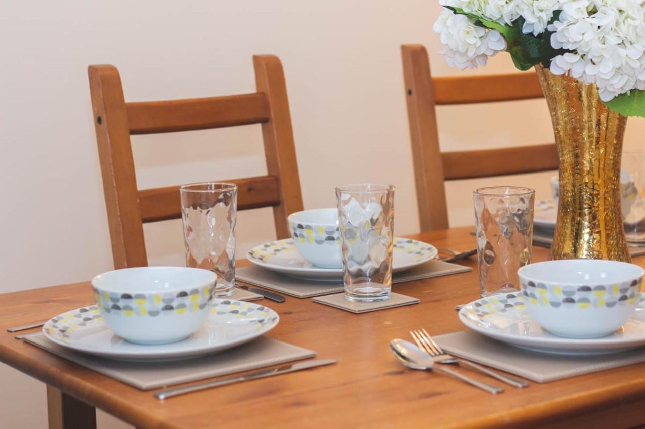 הוילה ניוקאסל Romulus Court Fenham מראה חיצוני תמונה
